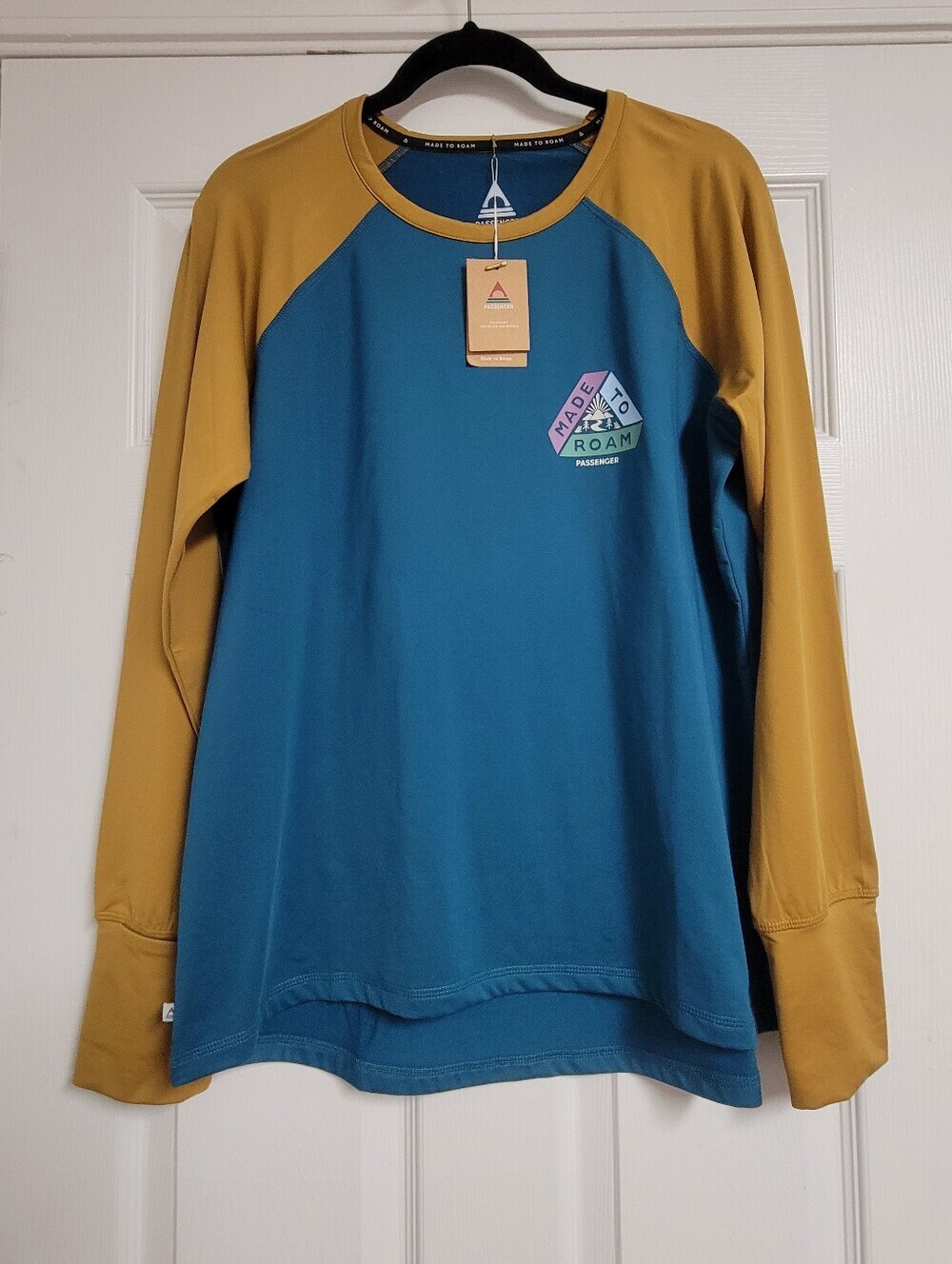 Passenger NWT River Recycled Active LS T-Shirt Long Sleeve Tee Size XL.